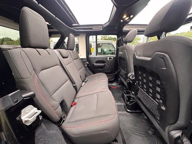 Used 2020 Jeep Wrangler Unlimited Rubicon AWD/4WD image 31