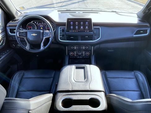 Used 2021 Chevrolet Suburban High Country AWD/4WD image 12