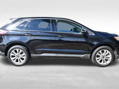 Used 2024 Ford Edge Titanium AWD/4WD image 10