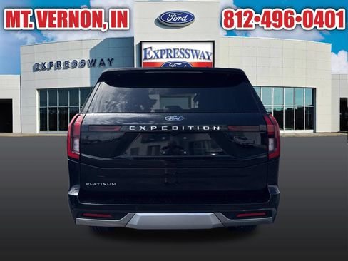 Used 2025 Ford Expedition Platinum AWD/4WD image 5