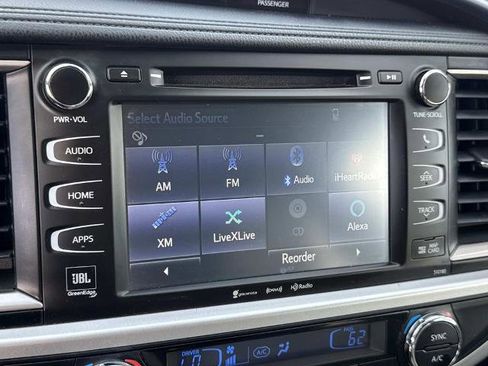 Used 2018 Toyota Highlander Limited Platinum w/ Carpet Mat Package (TMS) image 13