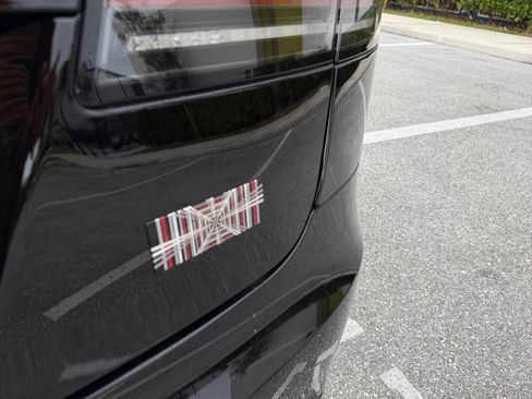 Used 2024 Tesla Model S Plaid image 32