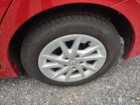 Used 2012 Toyota Prius V Two image 28