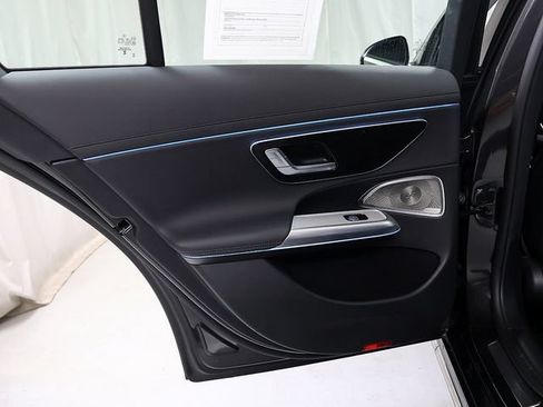 Certified 2025 Mercedes-Benz E 350 4MATIC Sedan image 27