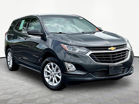Used 2018 Chevrolet Equinox LS FWD image 3