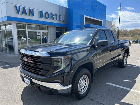 Used 2023 GMC Sierra 1500 Pro w/ Pro Value Package AWD/4WD image 1