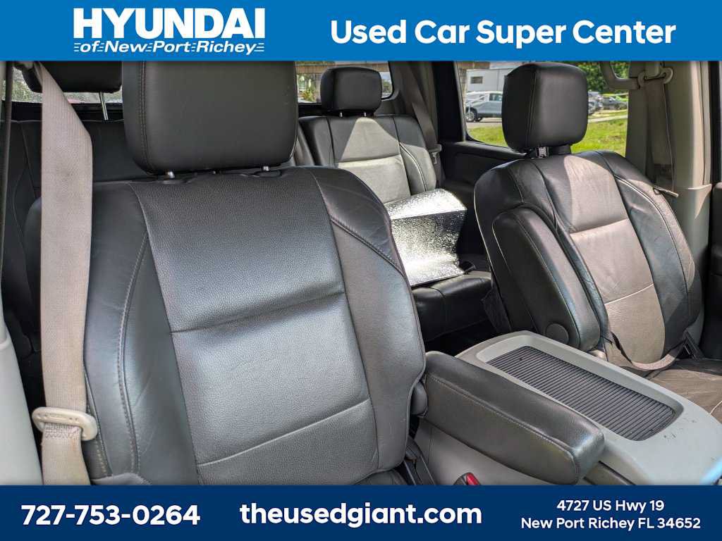 Used 2004 Nissan Titan LE AWD/4WD image 6