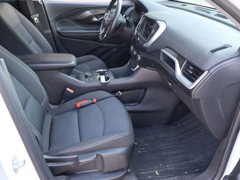Used 2022 GMC Terrain SLE w/ Driver Convenience Package FWD image 16