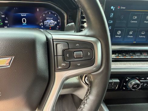 Used 2024 Chevrolet Silverado 1500 LTZ AWD/4WD image 15