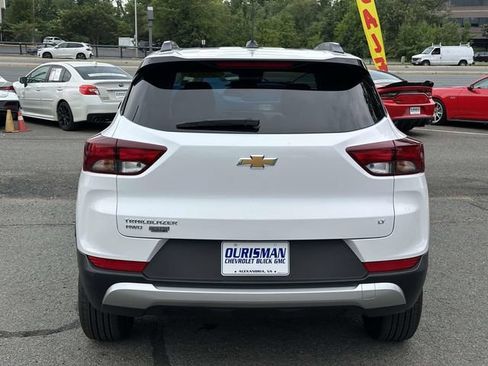 Used 2025 Chevrolet TrailBlazer LT AWD/4WD image 4