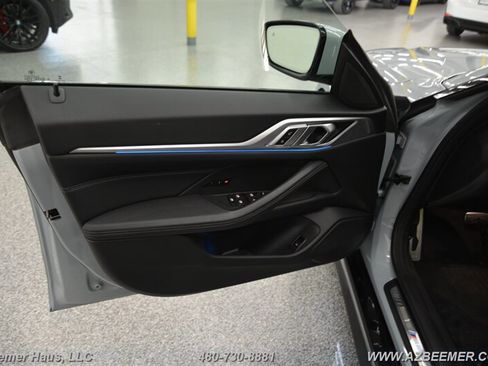 Used 2022 BMW i4 eDrive40 w/ M Sport Package image 39