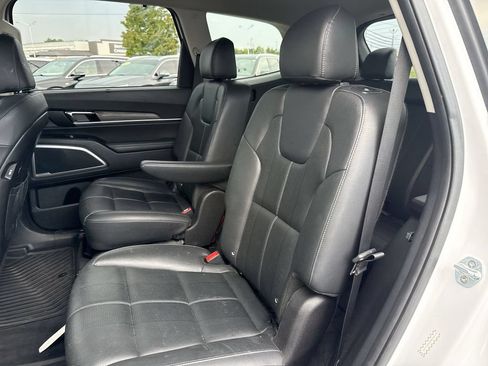 Used 2021 Kia Telluride EX w/ EX Premium Package AWD/4WD image 21