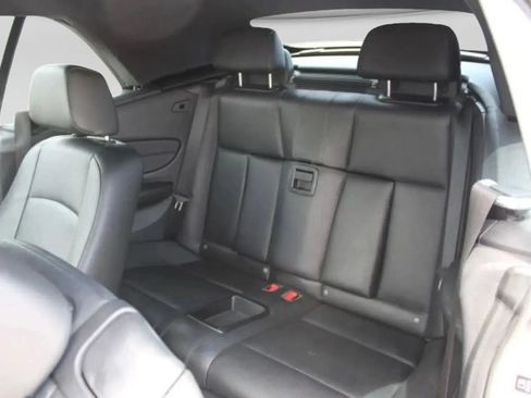 Used 2013 BMW 135i Convertible RWD image 6