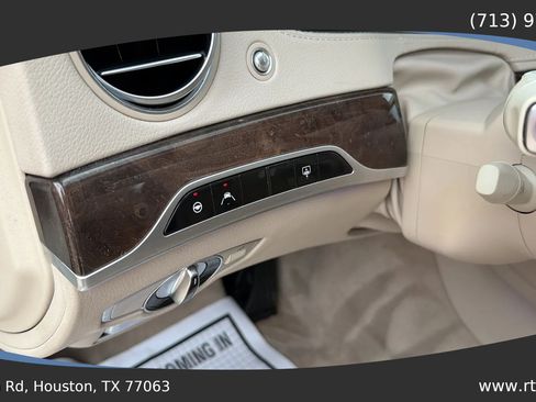 Used 2019 Mercedes-Benz S 560 Sedan image 26