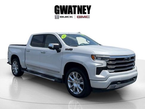 Used 2024 Chevrolet Silverado 1500 High Country w/ High Country Premium Package AWD/4WD image 1
