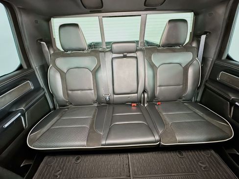 Used 2022 RAM 1500 Laramie AWD/4WD image 13