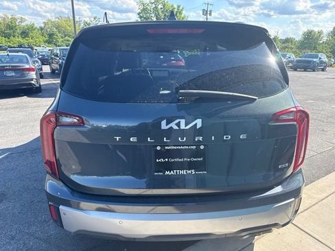 Certified 2023 Kia Telluride S w/ S Sunroof Package AWD/4WD image 5