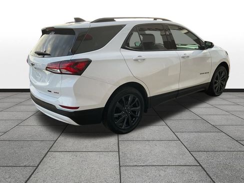 Used 2022 Chevrolet Equinox RS w/ RS Leather Package image 5