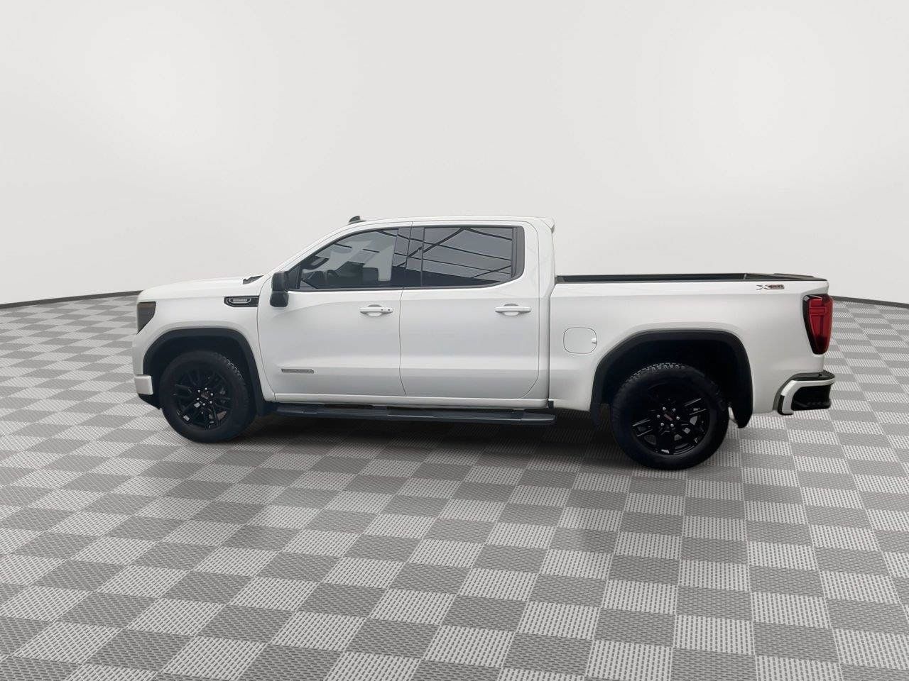 Certified 2024 GMC Sierra 1500 Elevation w/ LPO, Elevation Black Package AWD/4WD image 39