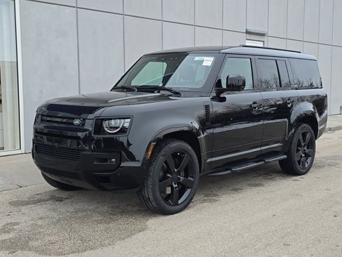 New 2026 Land Rover Defender 130 X-Dynamic SE image 1