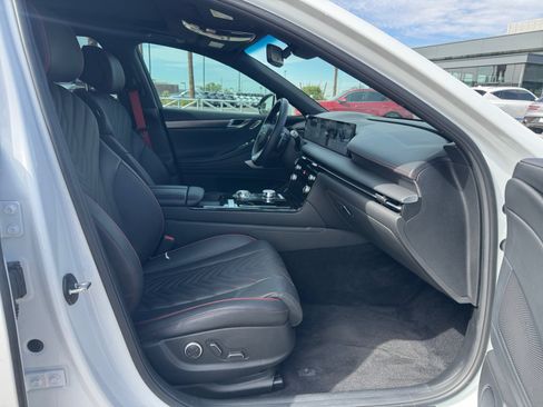 Used 2025 Genesis G80 3.5T Sport AWD/4WD image 19