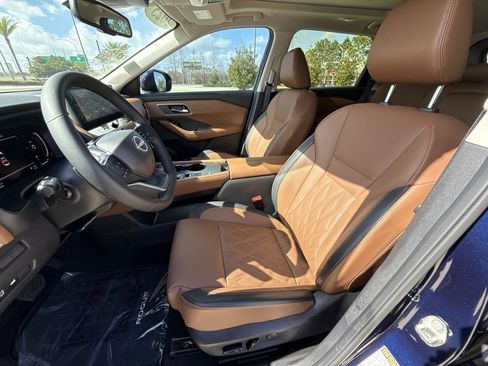 Used 2025 Nissan Rogue Platinum image 13