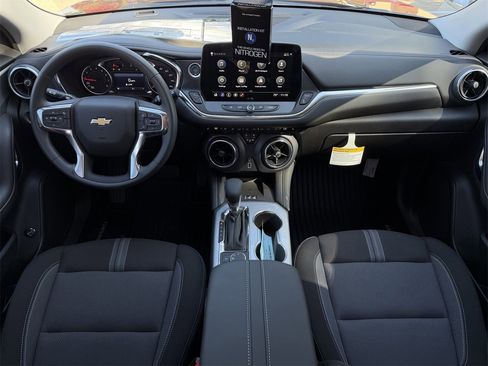 New 2025 Chevrolet Blazer LT w/ Convenience Package image 13