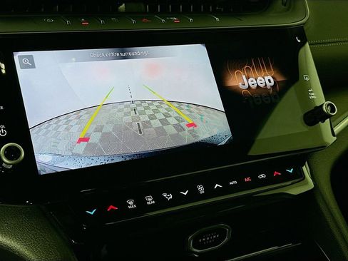 New 2026 Jeep Grand Cherokee L 4WD image 19
