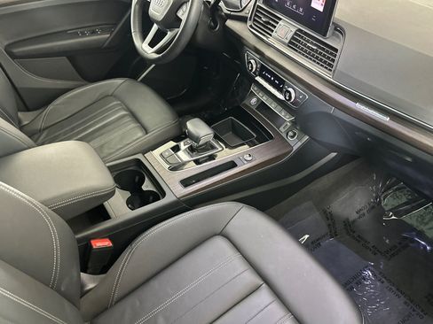 Used 2023 Audi Q5 2.0T Premium w/ Convenience Package AWD/4WD image 15