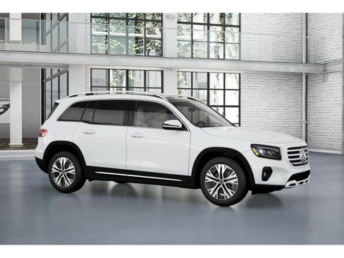 Used 2026 Mercedes-Benz GLB 250 image 13