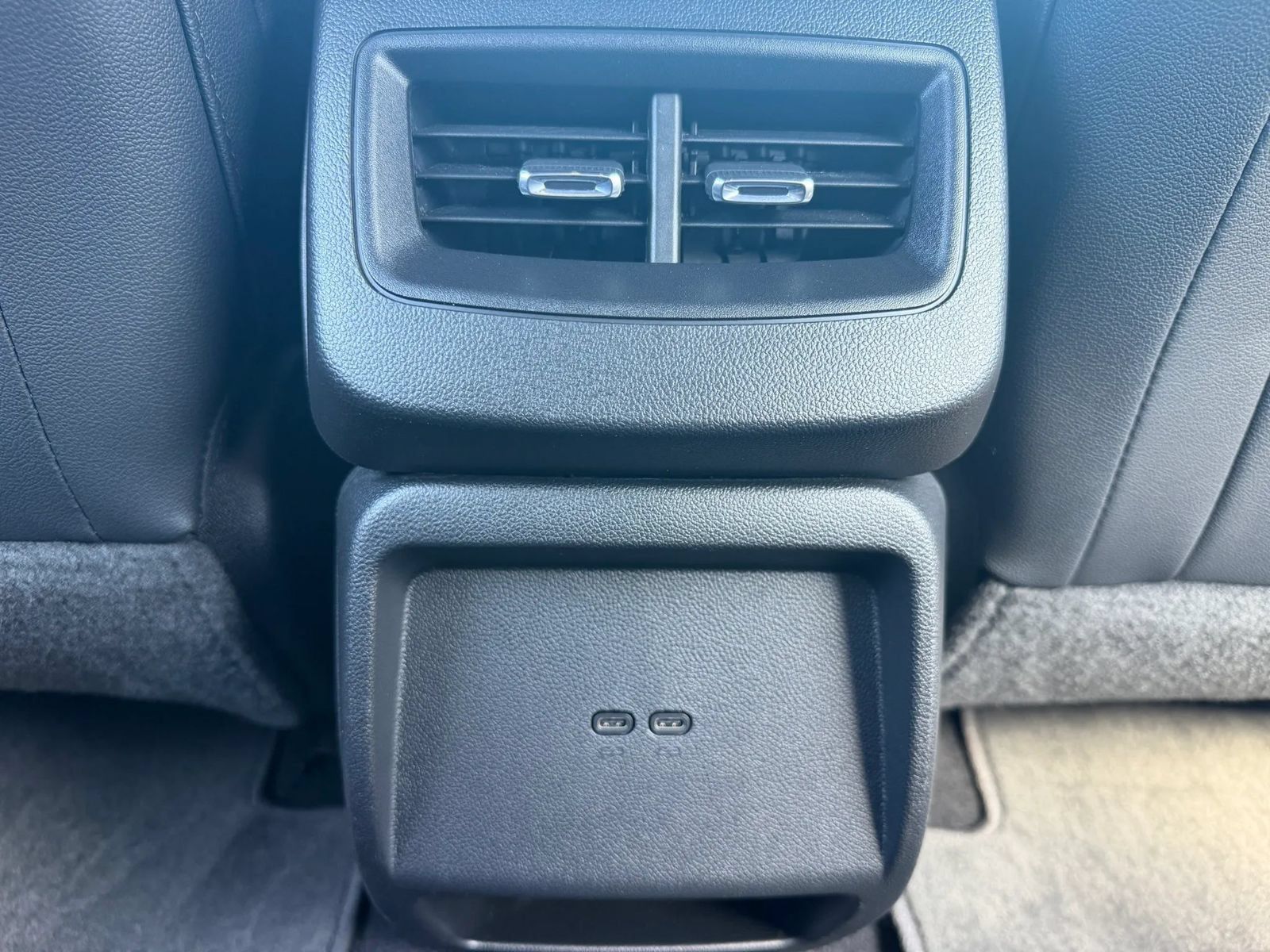 Used 2024 Chevrolet Equinox EV RS FWD image 27