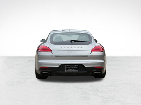 Used 2016 Porsche Panamera image 10
