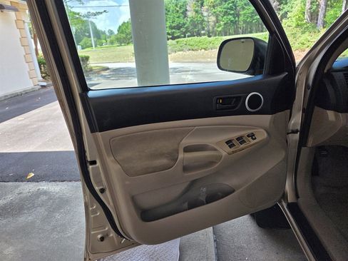 Used 2008 Toyota Tacoma PreRunner RWD image 38
