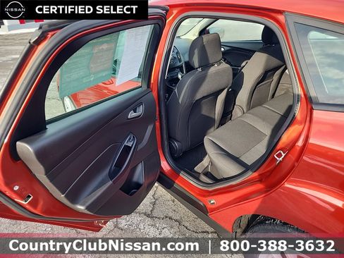Used 2018 Ford Focus SE image 21