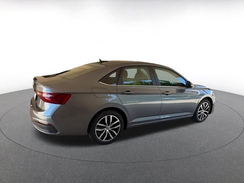 Used 2025 Volkswagen Jetta SE image 14