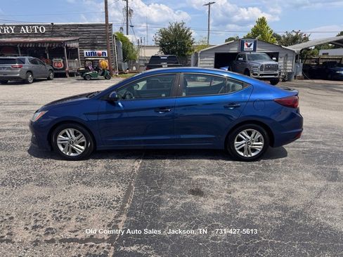 Used 2019 Hyundai Elantra SEL FWD image 2