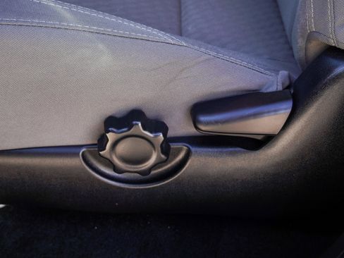 Certified 2022 Toyota Tacoma SR image 18