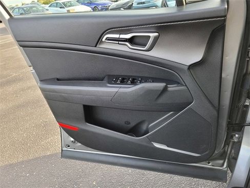 Used 2024 Kia Sportage LX image 26