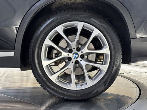 Used 2023 BMW X5 xDrive40i w/ Premium Package image 12