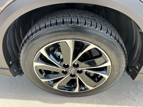 Used 2023 MAZDA CX-5 AWD 2.5 S w/ Premium Package image 11