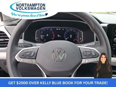 New 2025 Volkswagen Taos SEL image 15