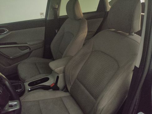 Used 2021 Kia Soul S FWD image 17