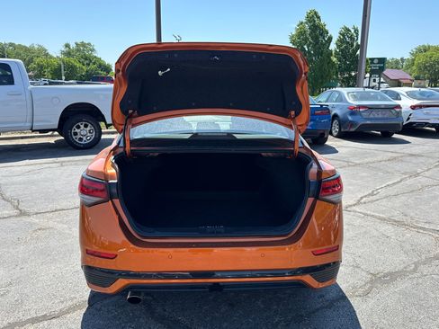 Used 2025 Nissan Sentra SR FWD image 18
