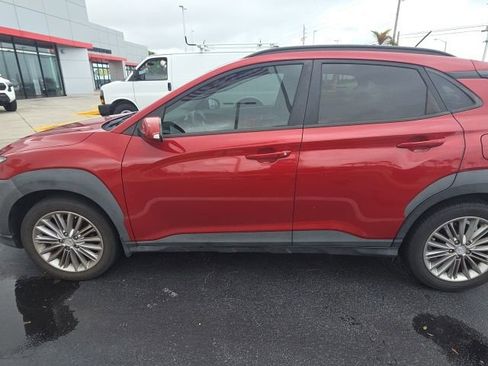 Used 2020 Hyundai Kona SEL image 4