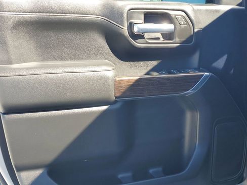 Used 2020 GMC Sierra 1500 SLE w/ SLE Value Package image 42