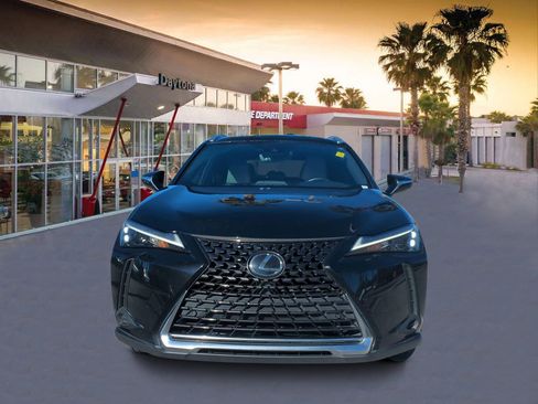 Used 2024 Lexus UX 250h FWD image 8