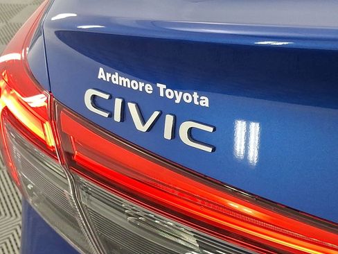 Used 2023 Honda Civic Sport image 24