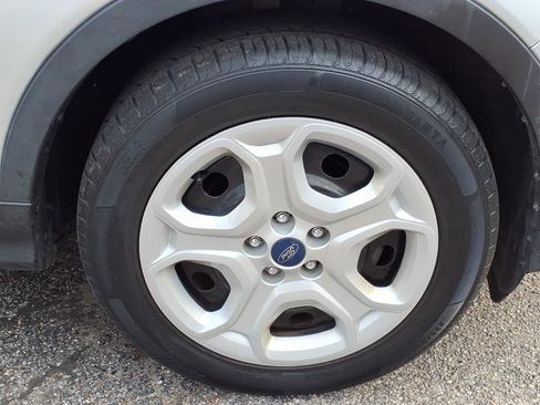 Used 2018 Ford Escape S image 6