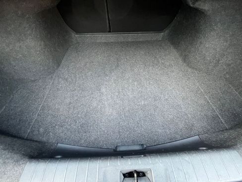 Used 2025 Nissan Sentra SV image 31