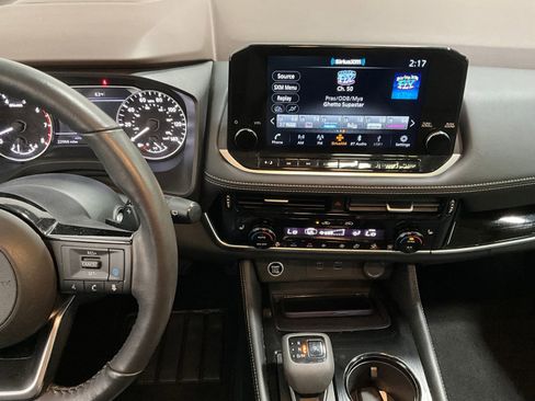 Used 2023 Nissan Rogue SL w/ SL Premium Package image 7